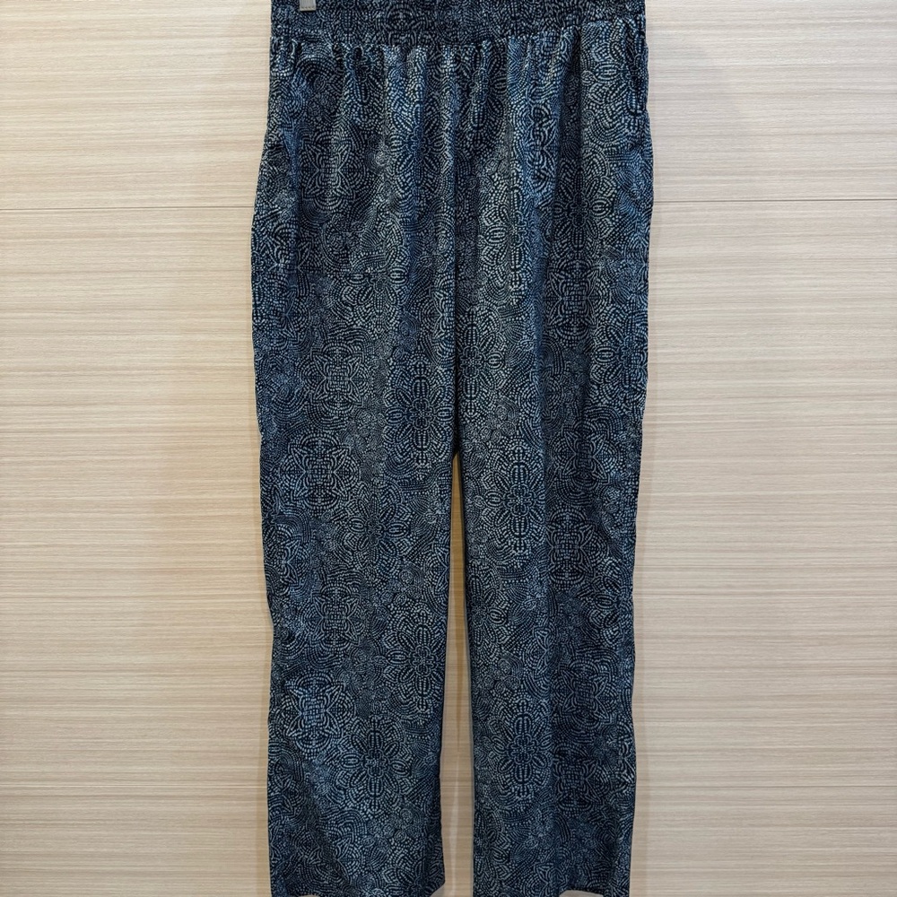 Rip Skirt Beachcomber Pants Blue Patterned size Medium Lightweight